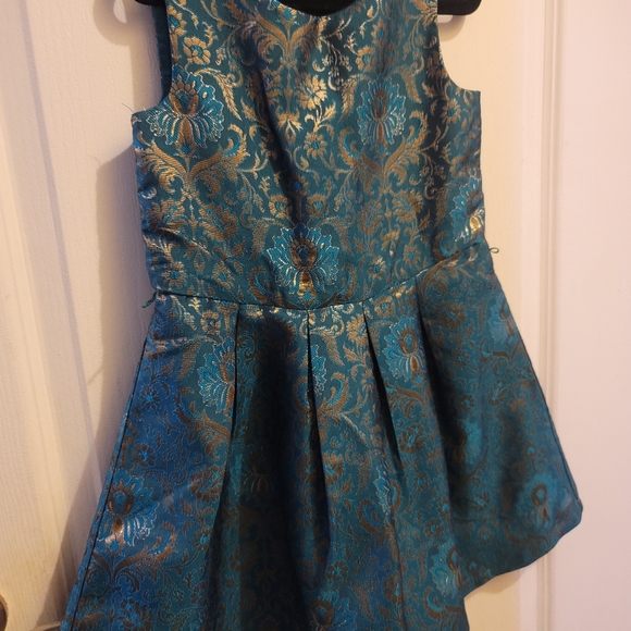 Children's place size 6 color green and gold - Picture 6 of 9